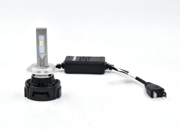 Bosch (H7 The Elegant, Eco-Friendly IRIS LED Retrofit Head Light